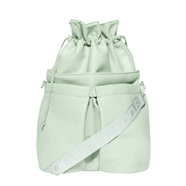 corkcicle-beverage-bucket-bag image 1