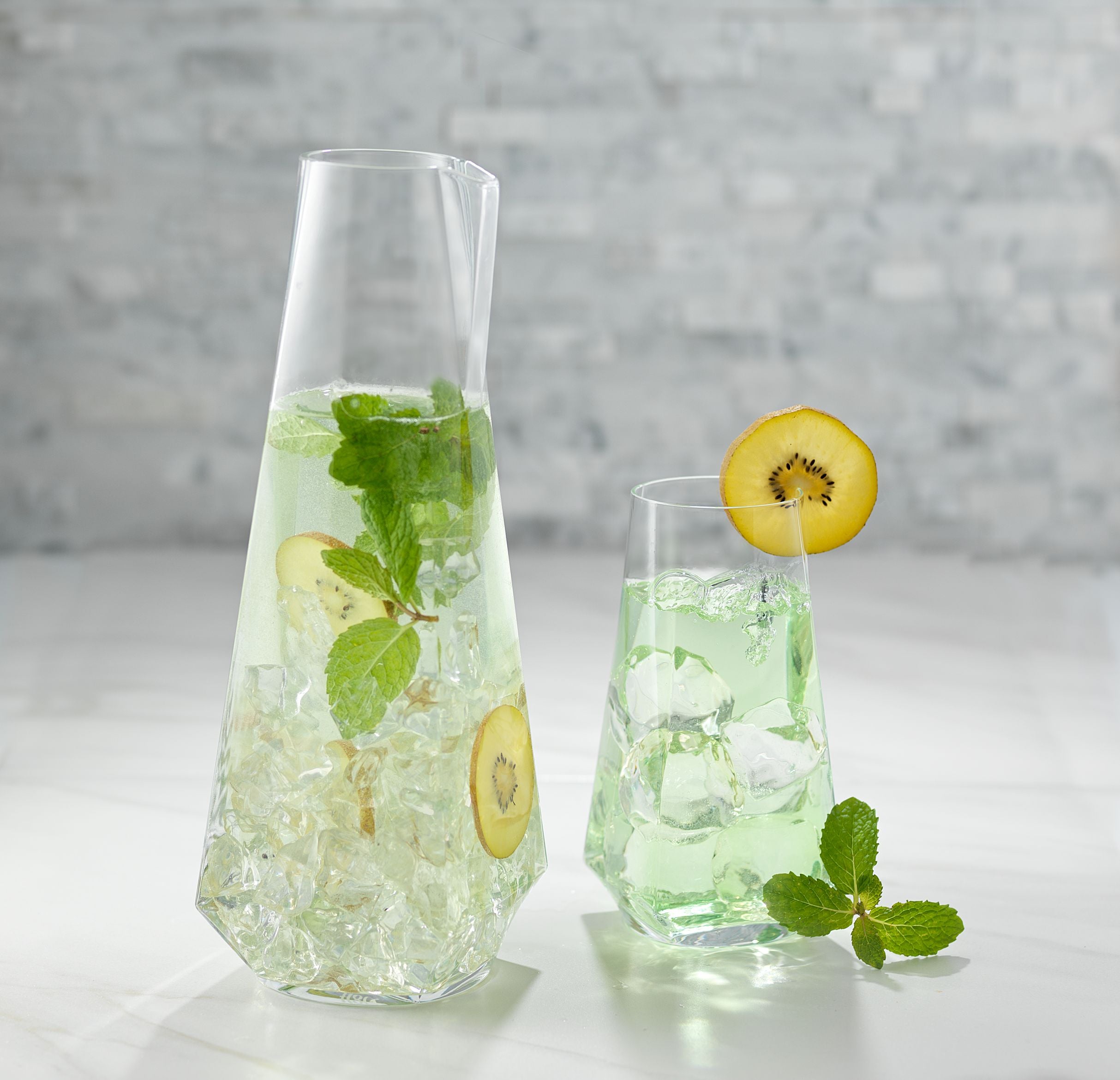 joyjolt-infinit-lux-crystal-highball-glasses-pitcher-set-43-oz-pitcher-4-x-18-oz image 2
