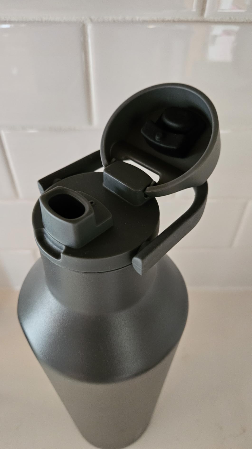 Nice bottle, but no handle