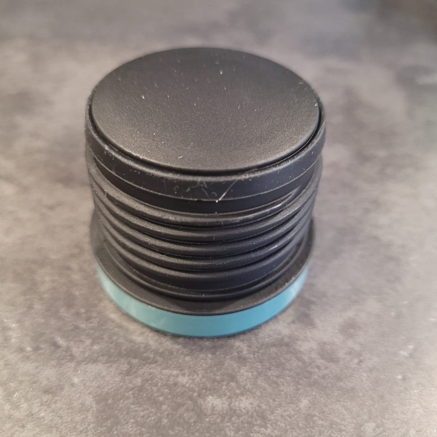 Keeps cold for hours