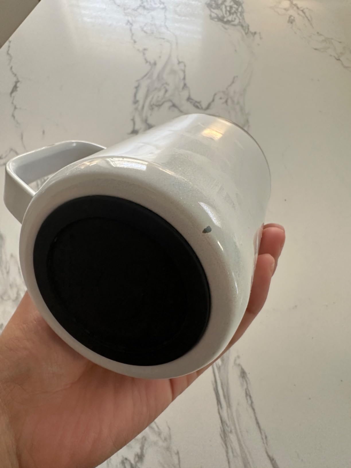 Keeps coffee hot, but lid needs care