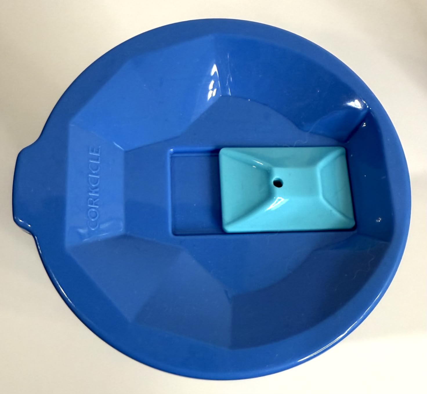 Nice tumbler, but the print is a bit off