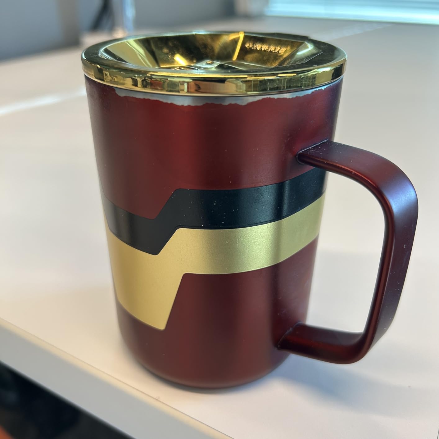 Nice, but lid could be better