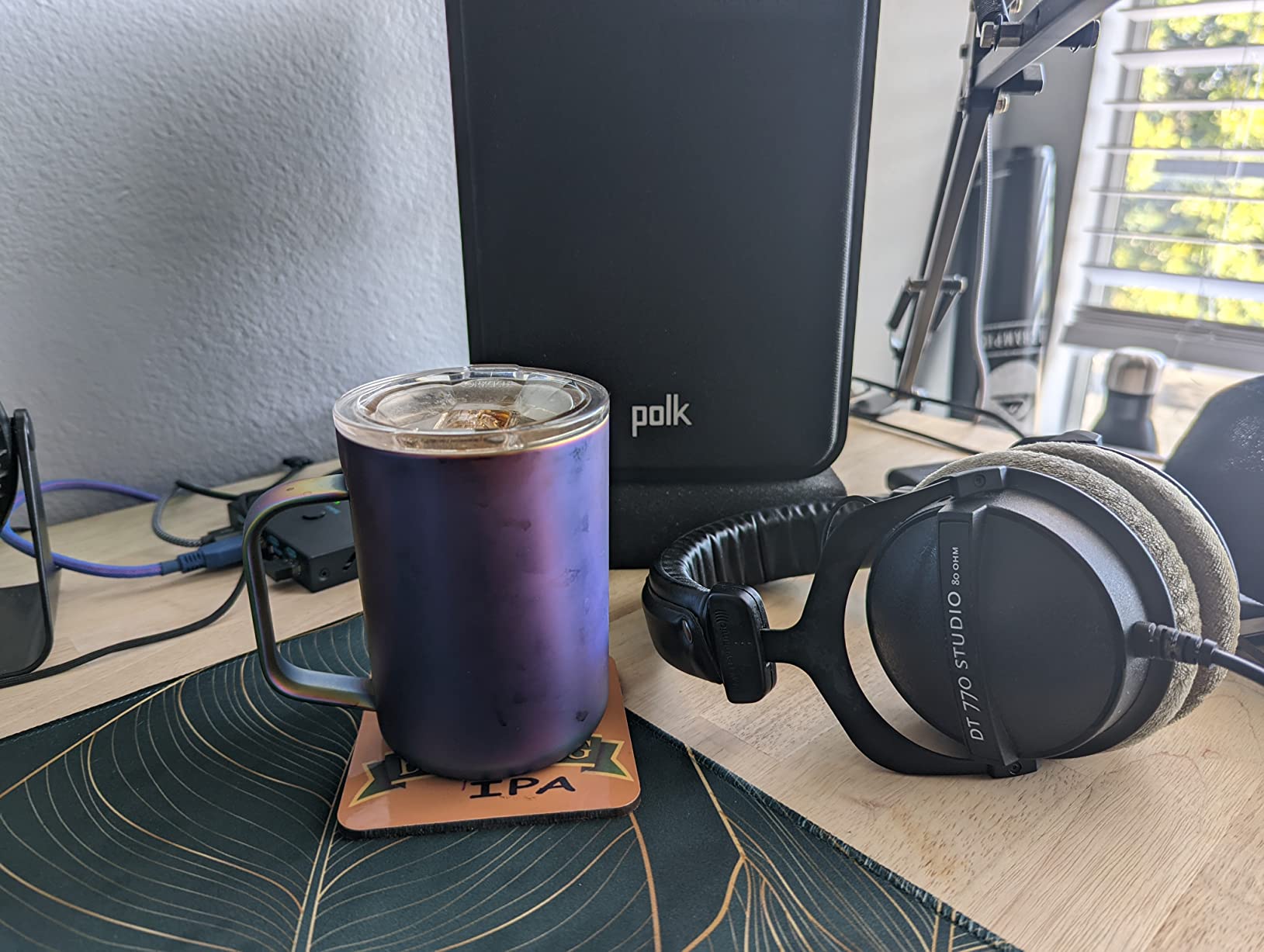 Mug that never sweats