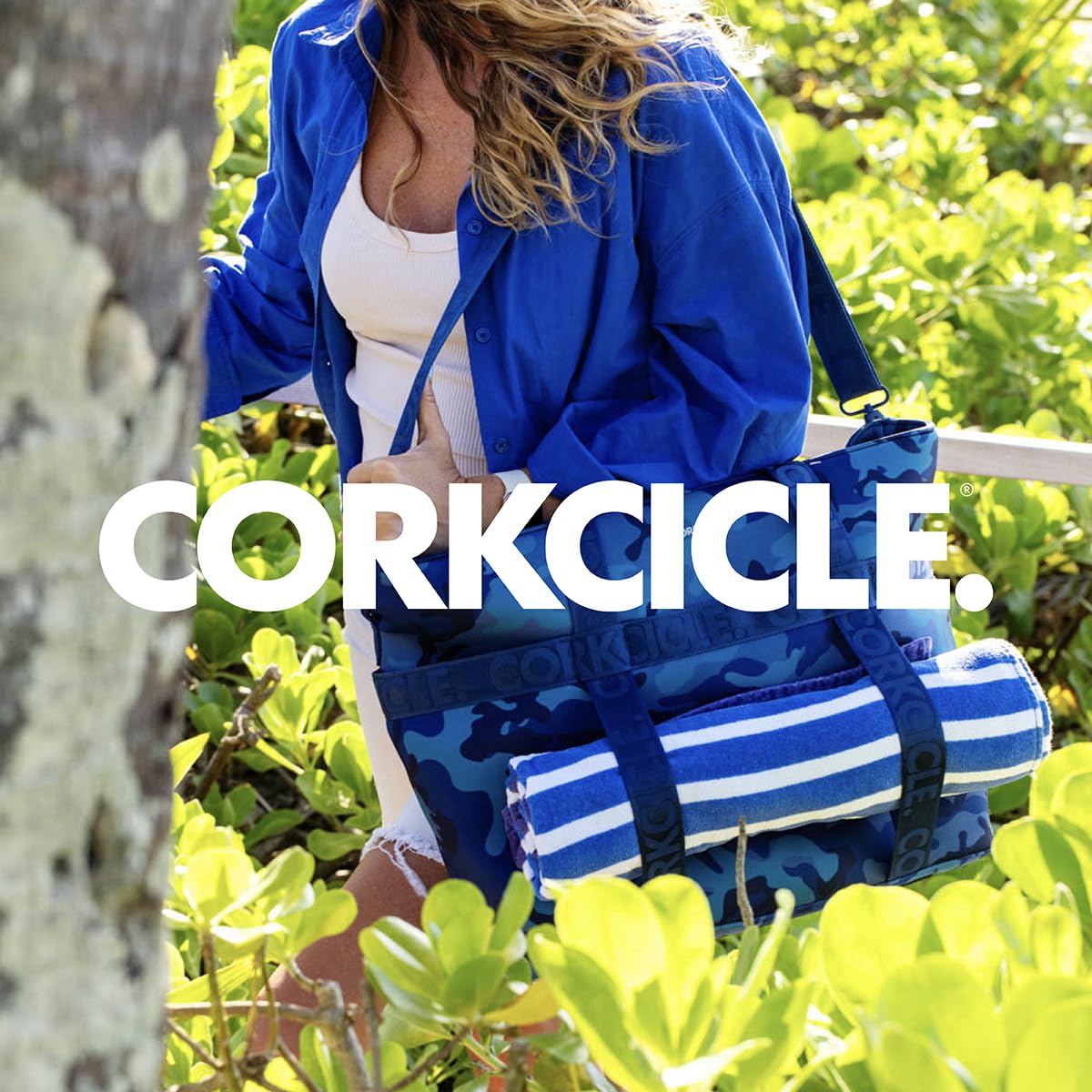 corkcicle-estelle-tote-insulated-large-cooler-bag-with-padded-shoulder-strap-ext image 7