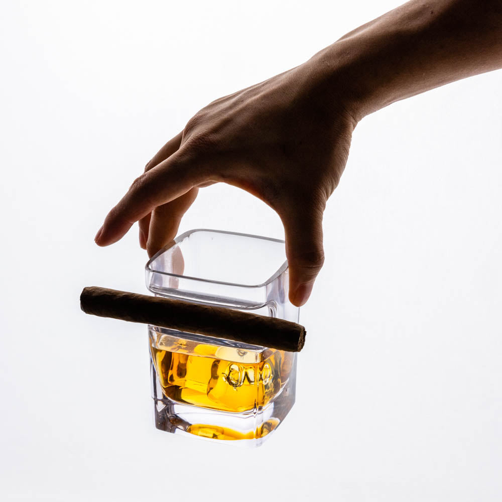 corkcicle-cigar-glass-9oz-rocks-glass-with-cigar-rest image 4