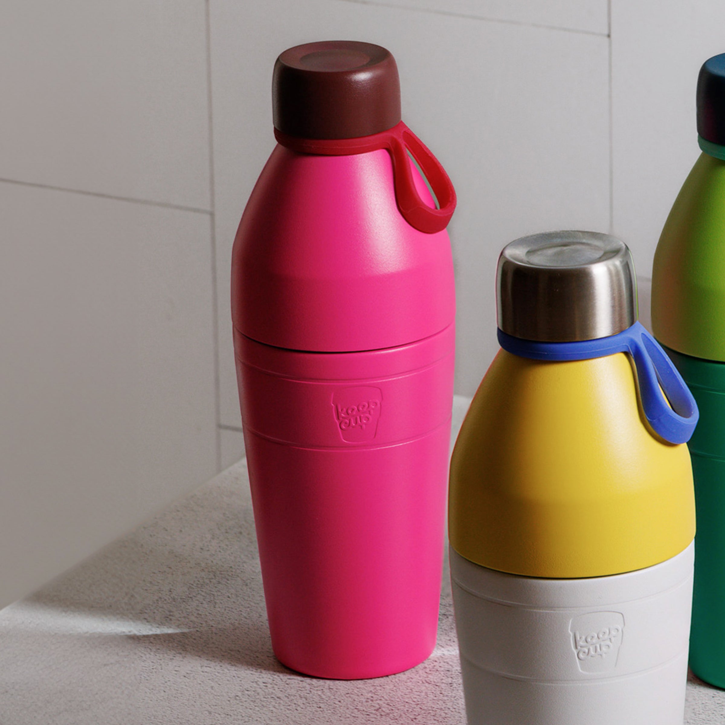 keepcup-helix-bottle-22oz-vacuum-insulated-water-bottle-fuchsia image 5