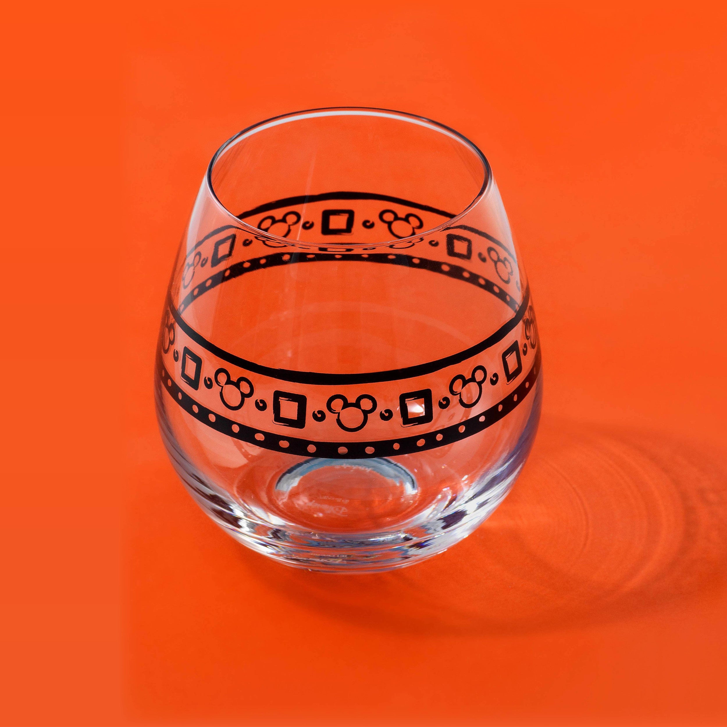 joyjolt-disney-mickey-mouse-geo-picnic-stemless-wine-glasses-set-of-4 image 4