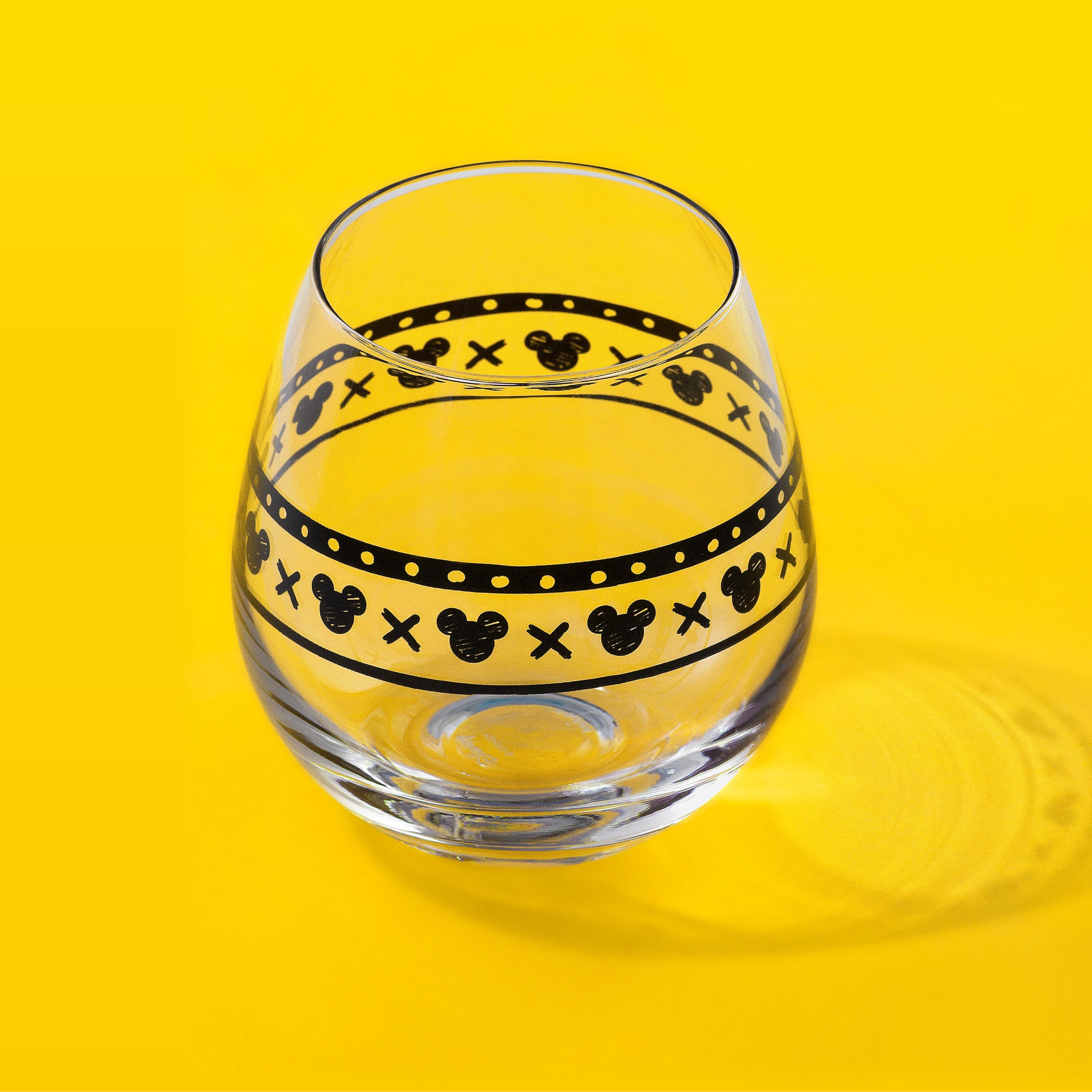 joyjolt-disney-mickey-mouse-geo-picnic-stemless-wine-glasses-set-of-4 image 5