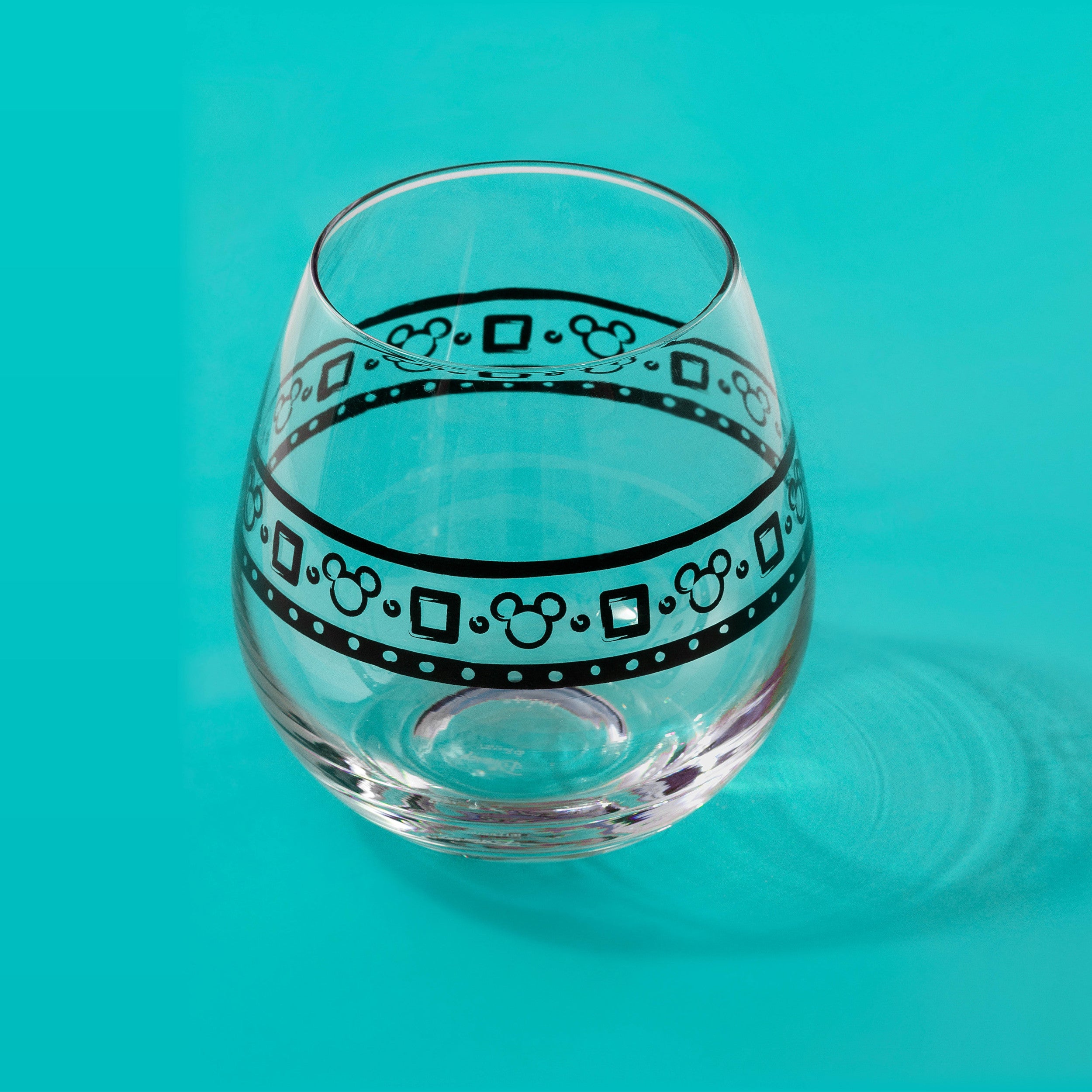 joyjolt-disney-mickey-mouse-geo-picnic-stemless-wine-glasses-set-of-4 image 6