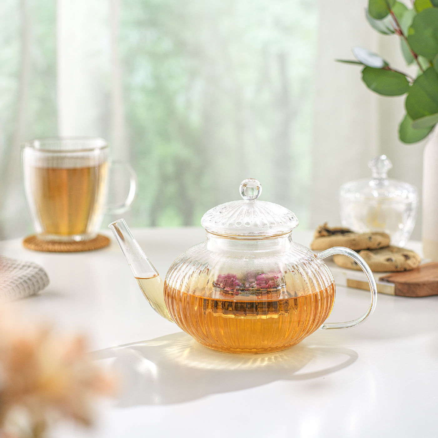 joyjolt-fluted-tea-kettle-glass-mugs-combo image 4