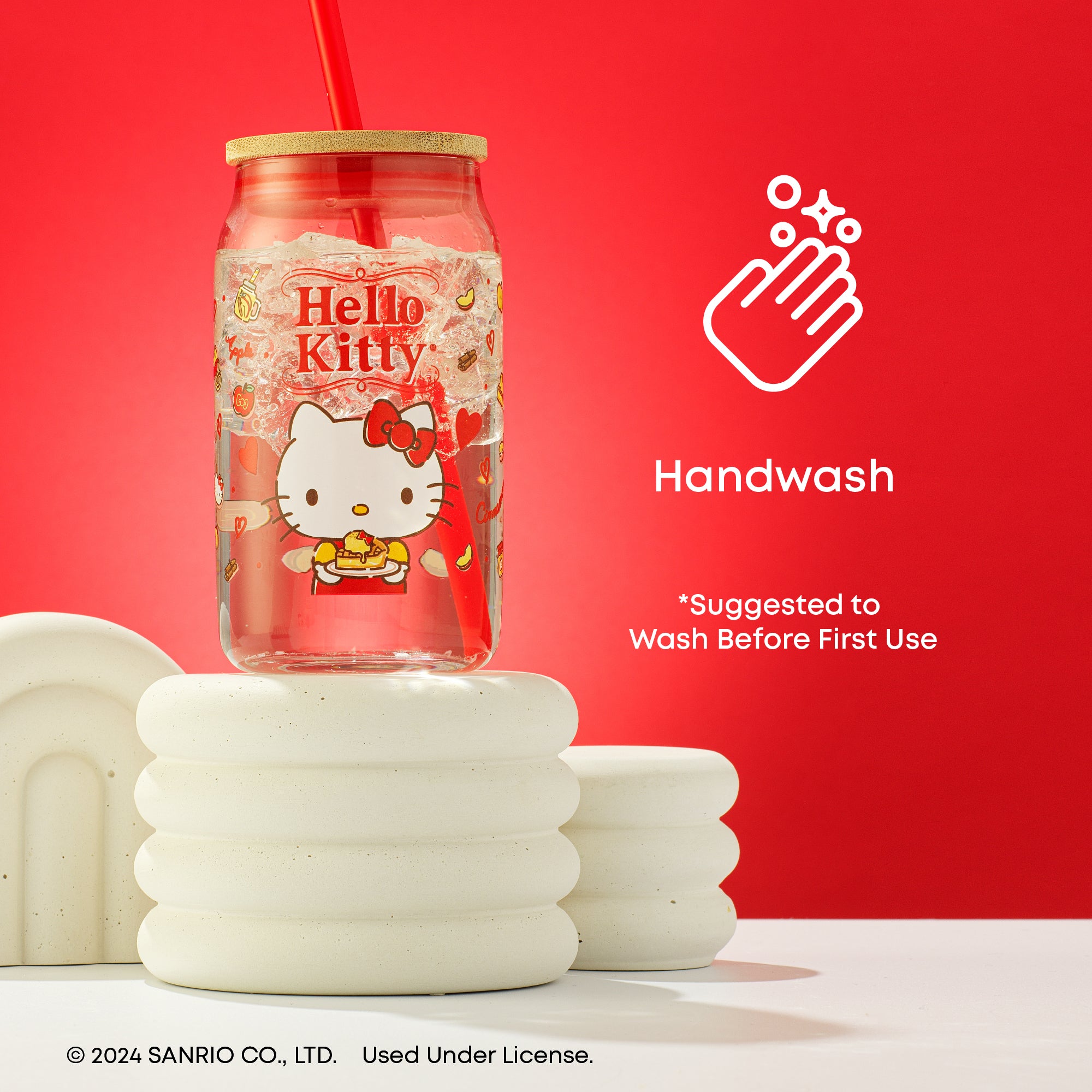 hello-kitty-and-friends-favorite-flavor-glass-tumbler-with-bamboo-lid-and-straw- image 5