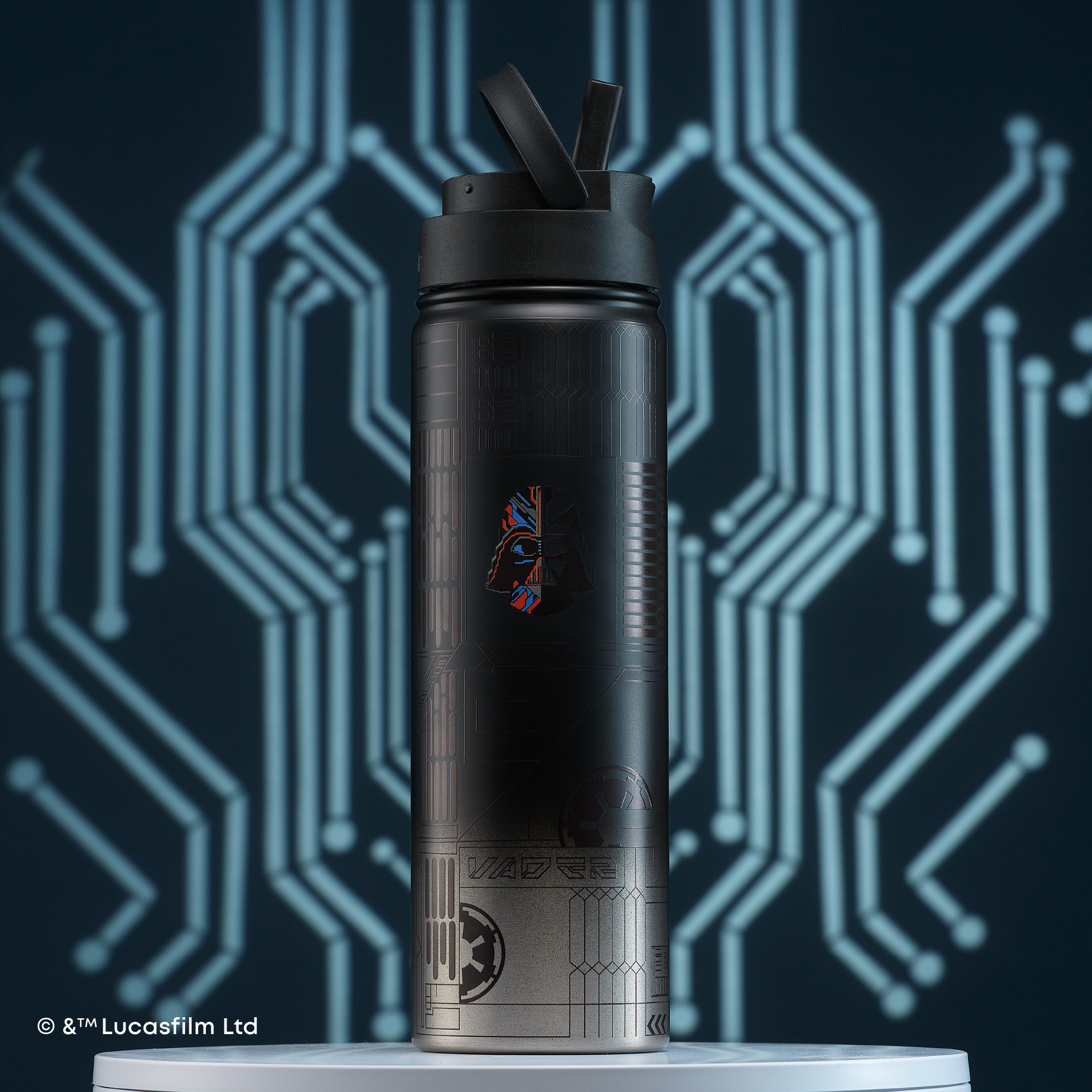 joyjolt-star-wars-linear-darth-vader-stainless-steel-water-bottle-22-oz image 2