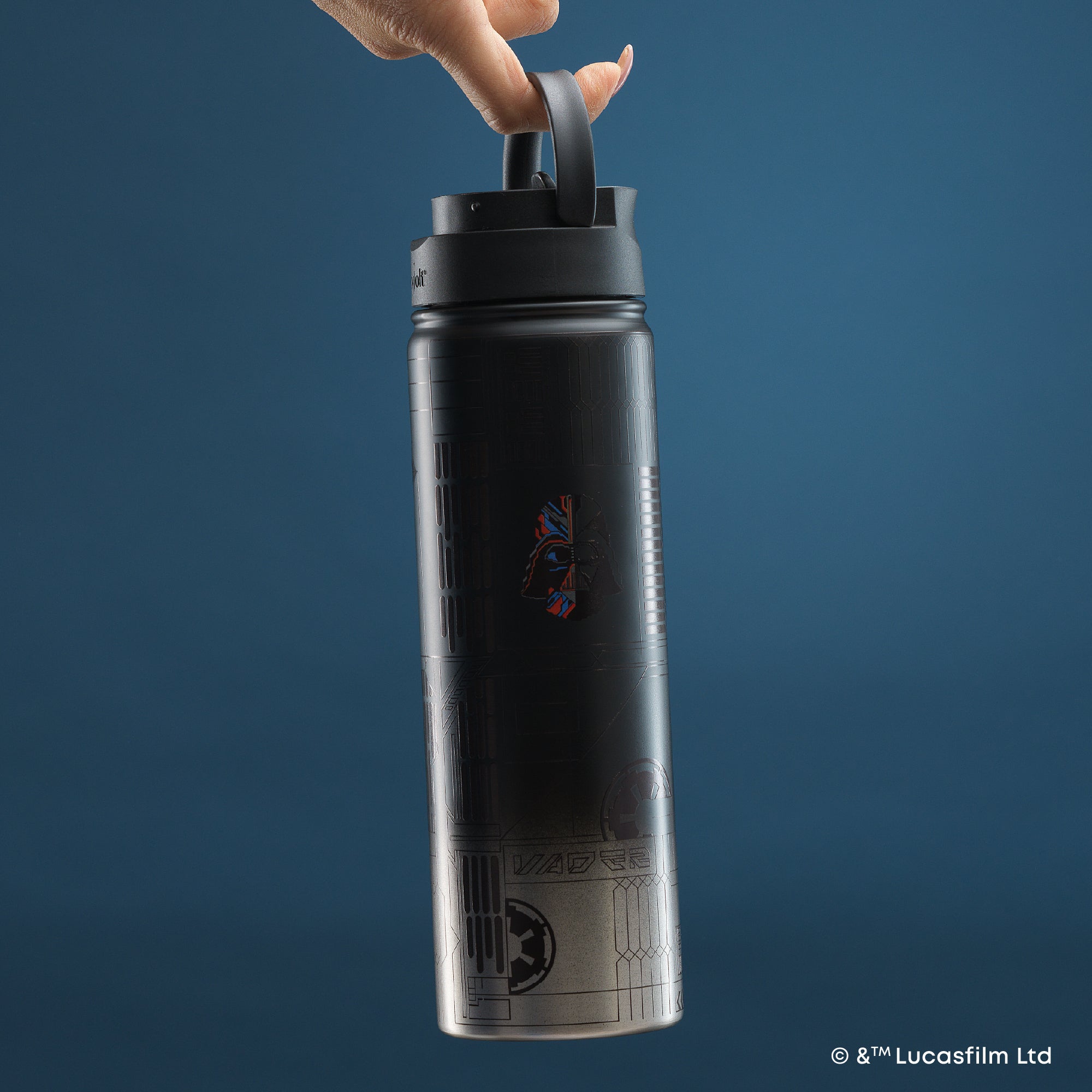 joyjolt-star-wars-linear-darth-vader-stainless-steel-water-bottle-22-oz image 6