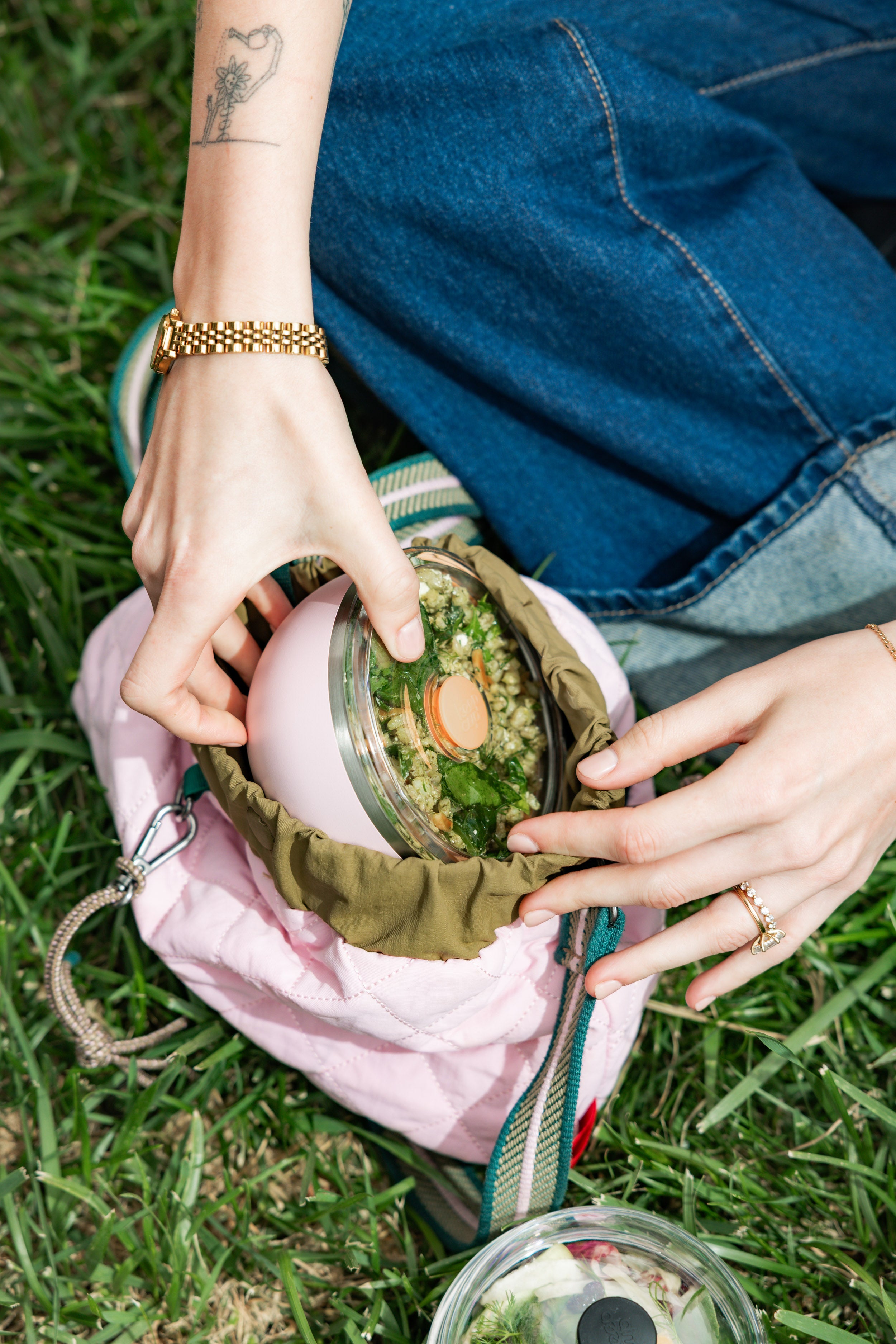 keepcup-go-bowl-luxe-flat-lid-pashmak-pink-glass-reusable-bowl-with-spillproof-f image 3