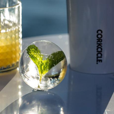 corkcicle-invisiball-kit-clear-ice-sphere-mold-with-24oz-tumbler image 4