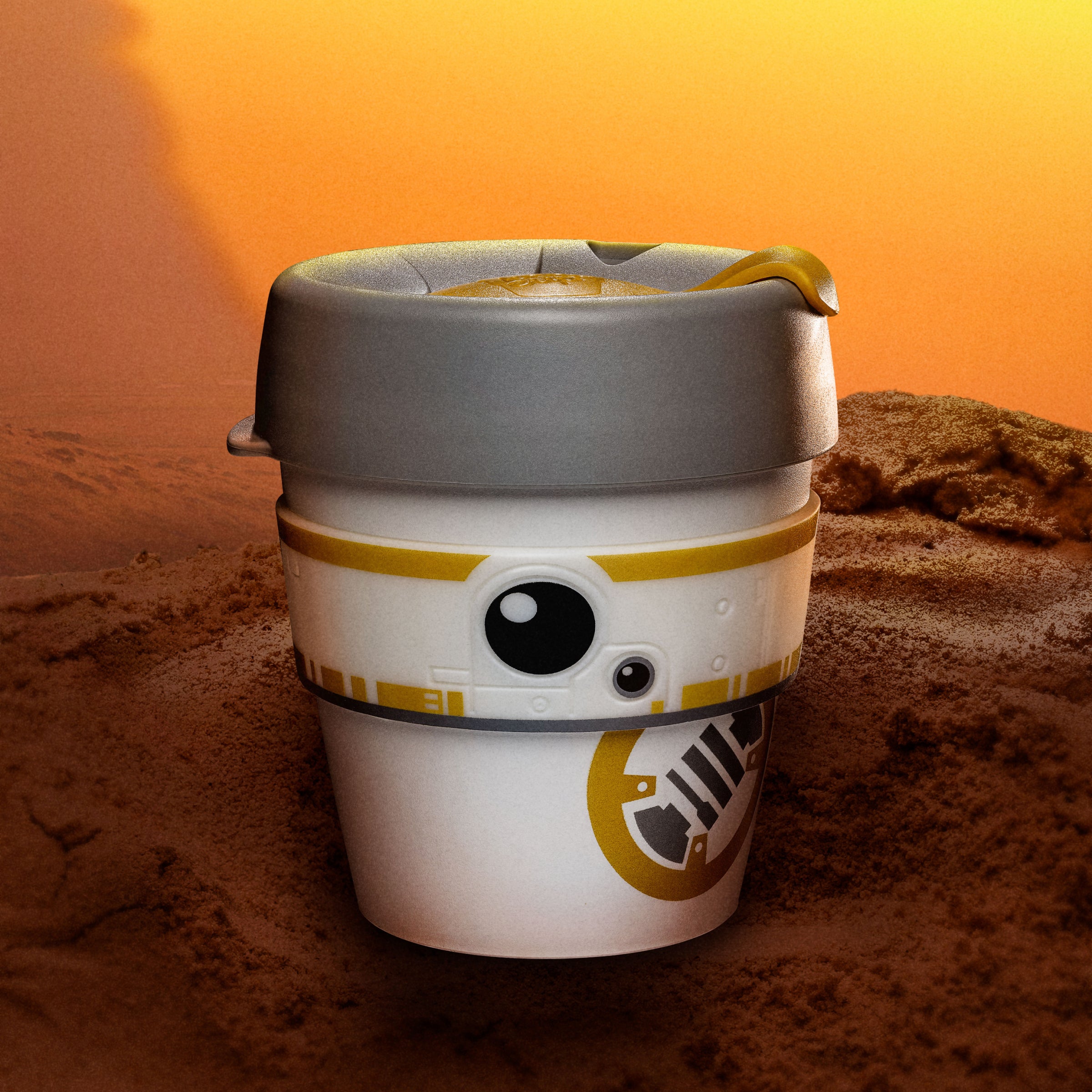 keepcup-bb-8-original-8oz-reusable-coffee-cup-star-wars-edition image 4