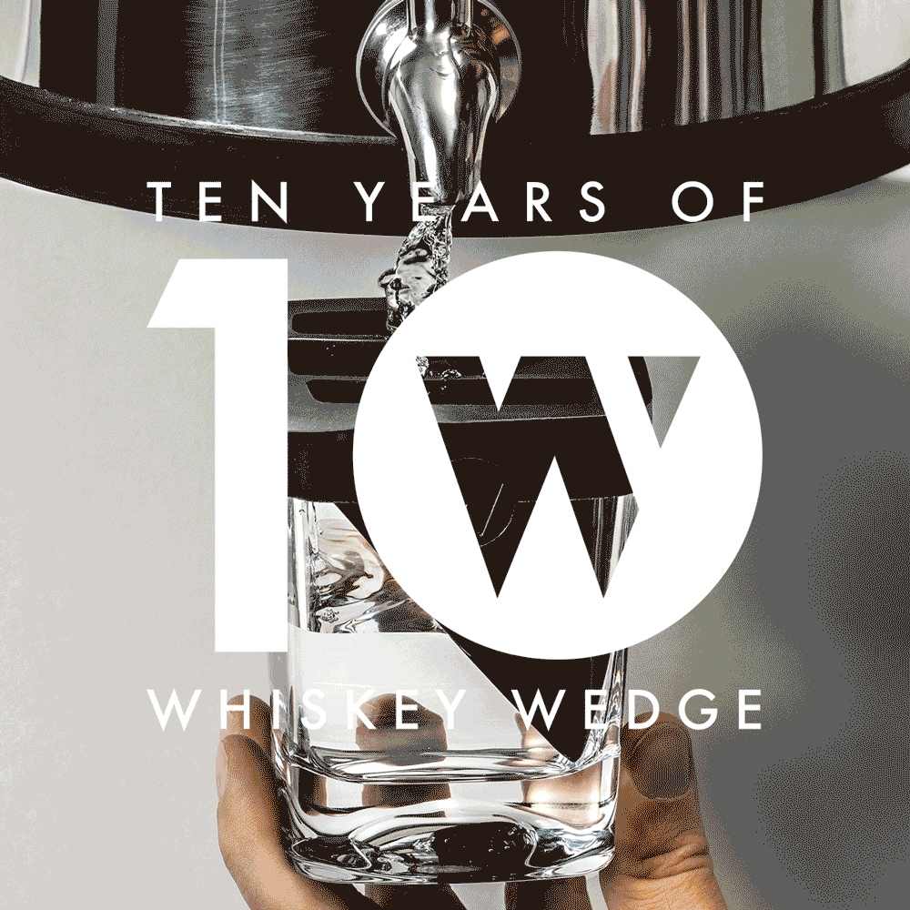corkcicle-whiskey-wedge-freezable-ice-wedge-glass-with-mold image 2