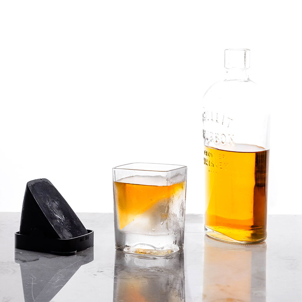 corkcicle-whiskey-wedge-freezable-ice-wedge-glass-with-mold image 6